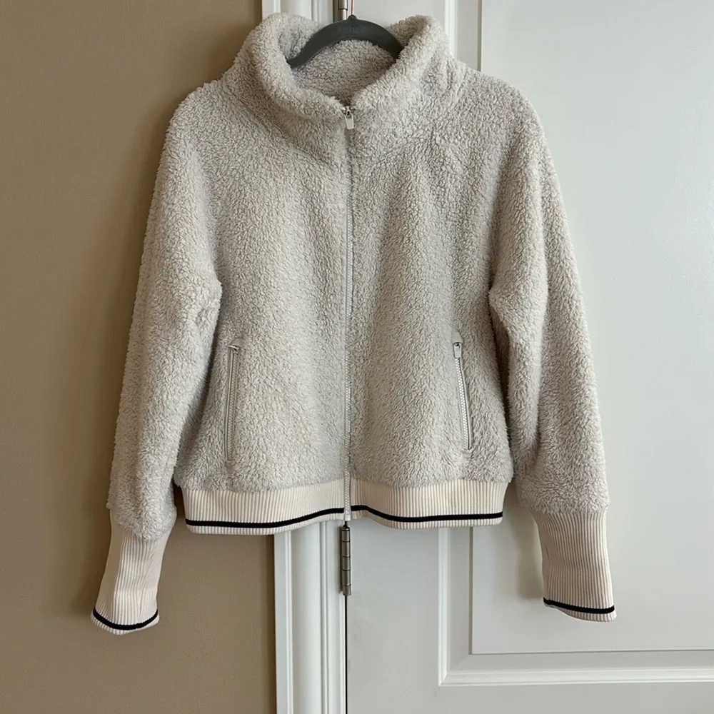 Athleta Sherpa Jacket. Size L. - Picture 2 of 7